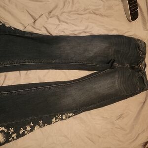 Floral Embroidered Skinny Jeans